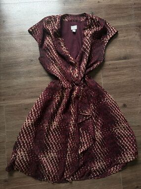 Converse all star Women's Burgundy Printed Wrap Dress